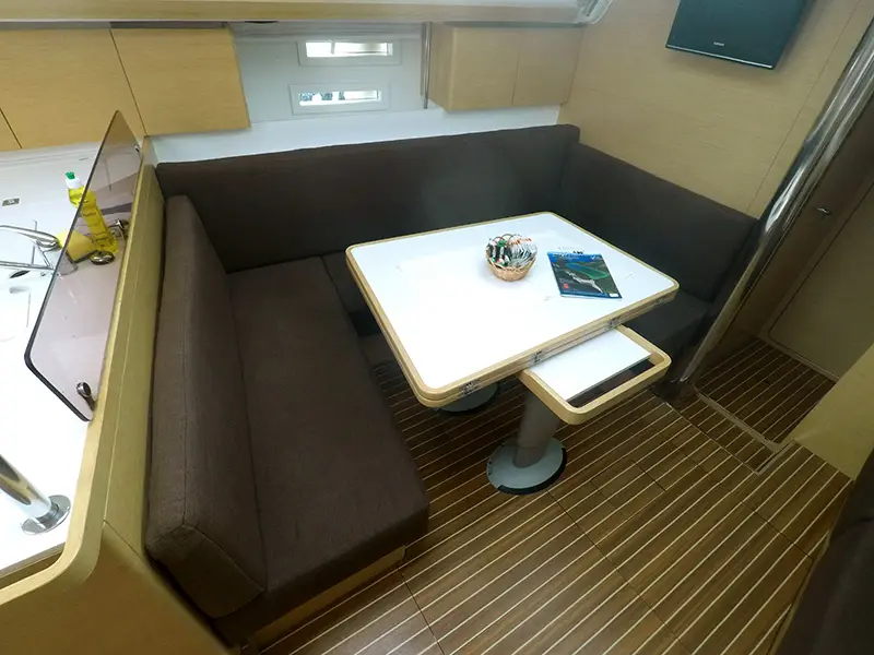 Marta X, Elan 444 Impression