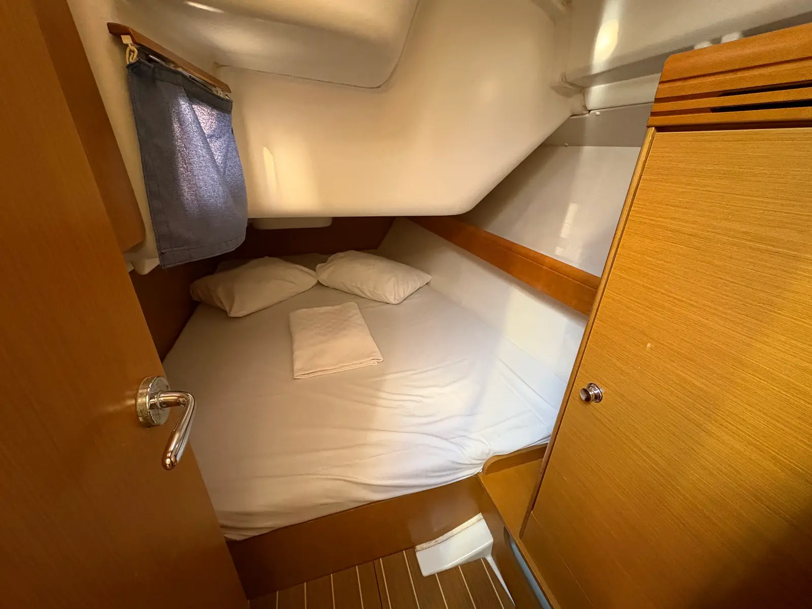 Sail Mira, photograph 12
