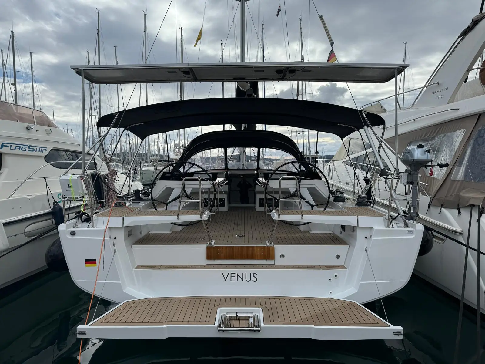 Venus, Main image