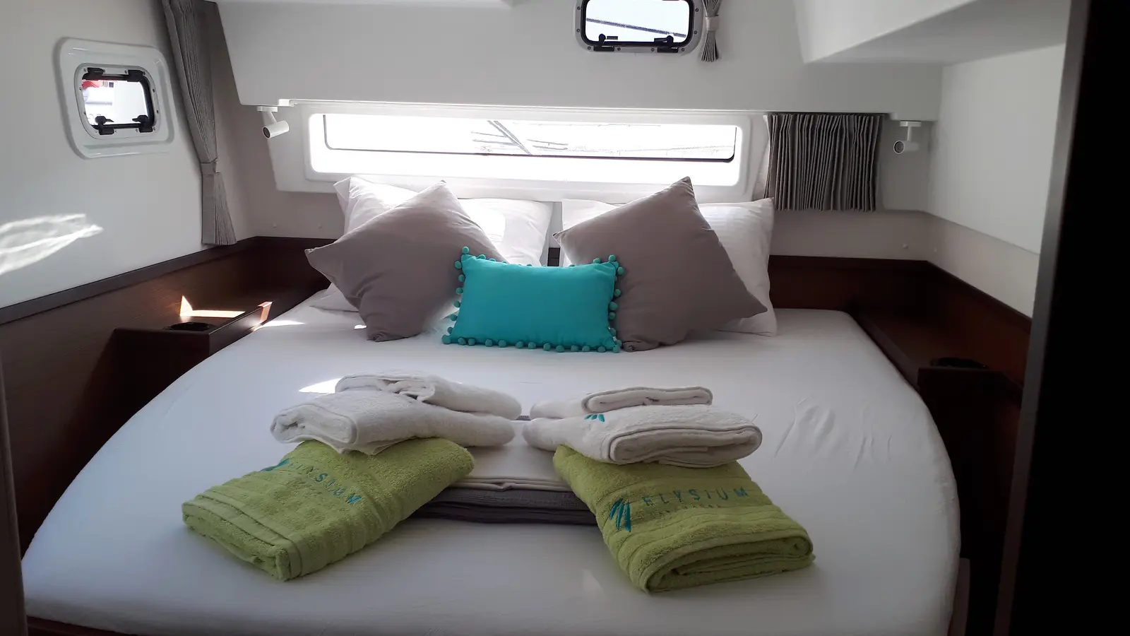 Elysium crewed - VIP equipped, photograph 20
