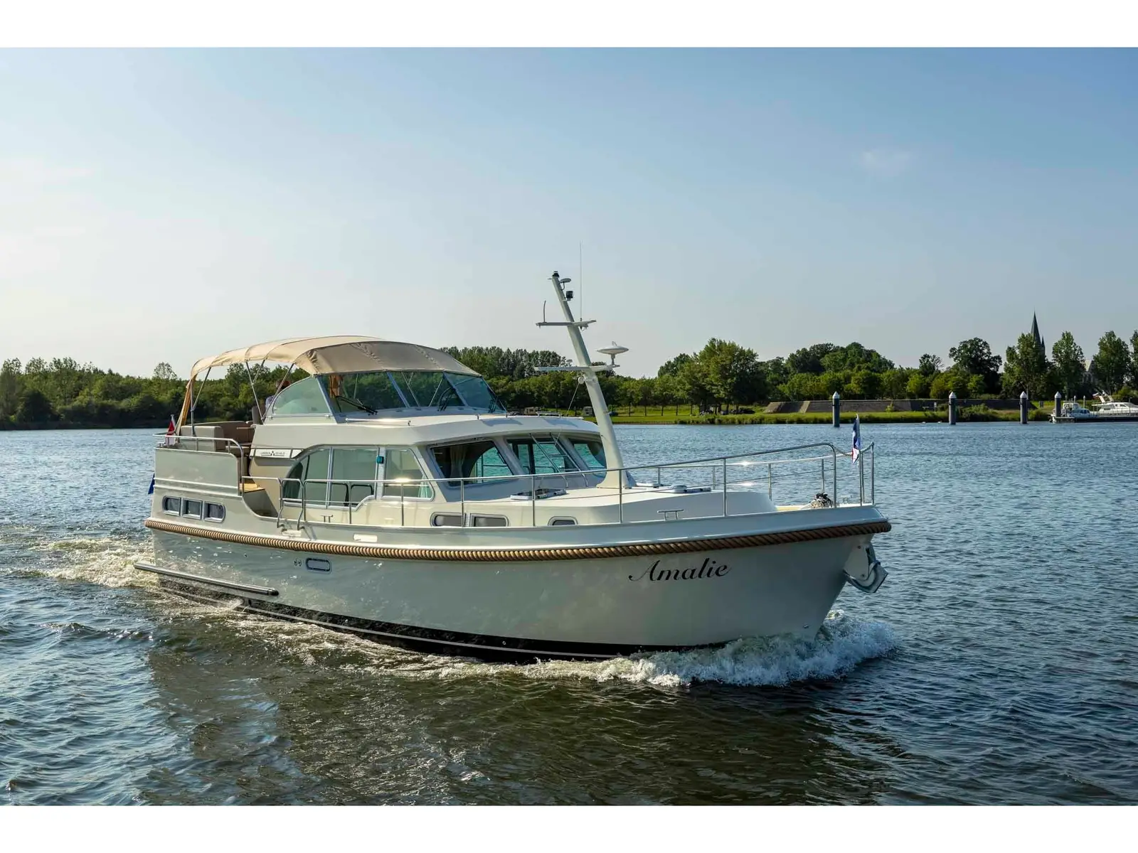 Amalie, Linssen Grand Sturdy 40.0 AC