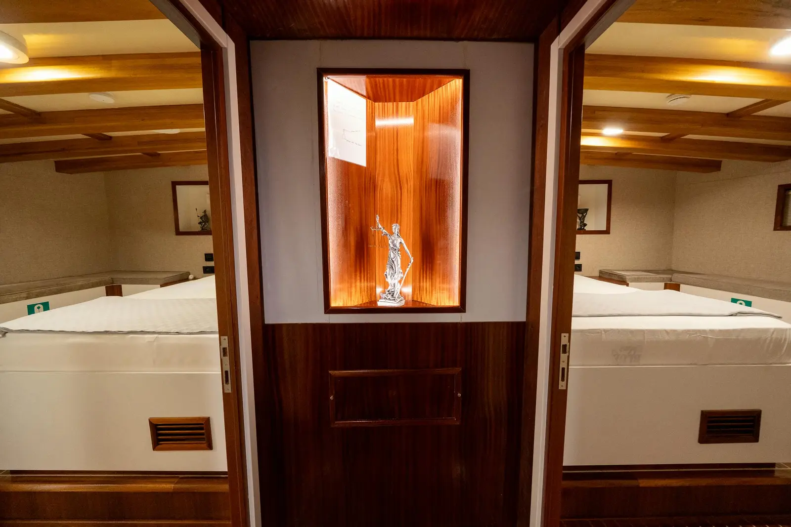 Premium, photograph 161