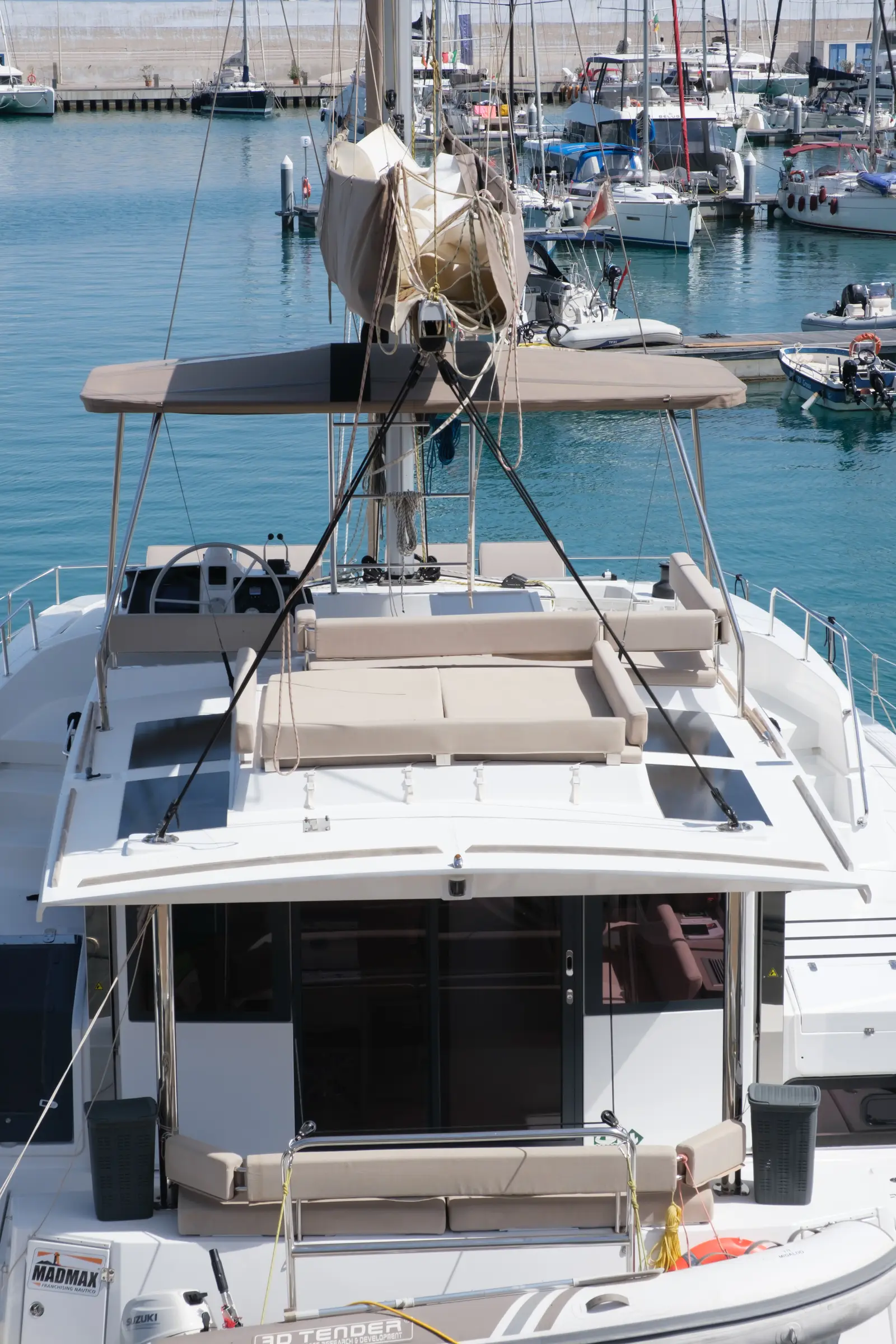 Migaloo, photograph 27