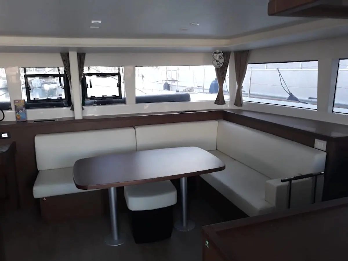 Escapade, Interior image