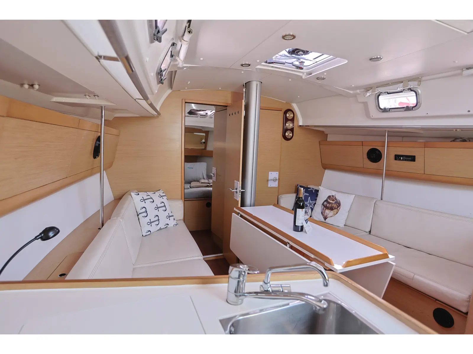 Imagine, Interior image