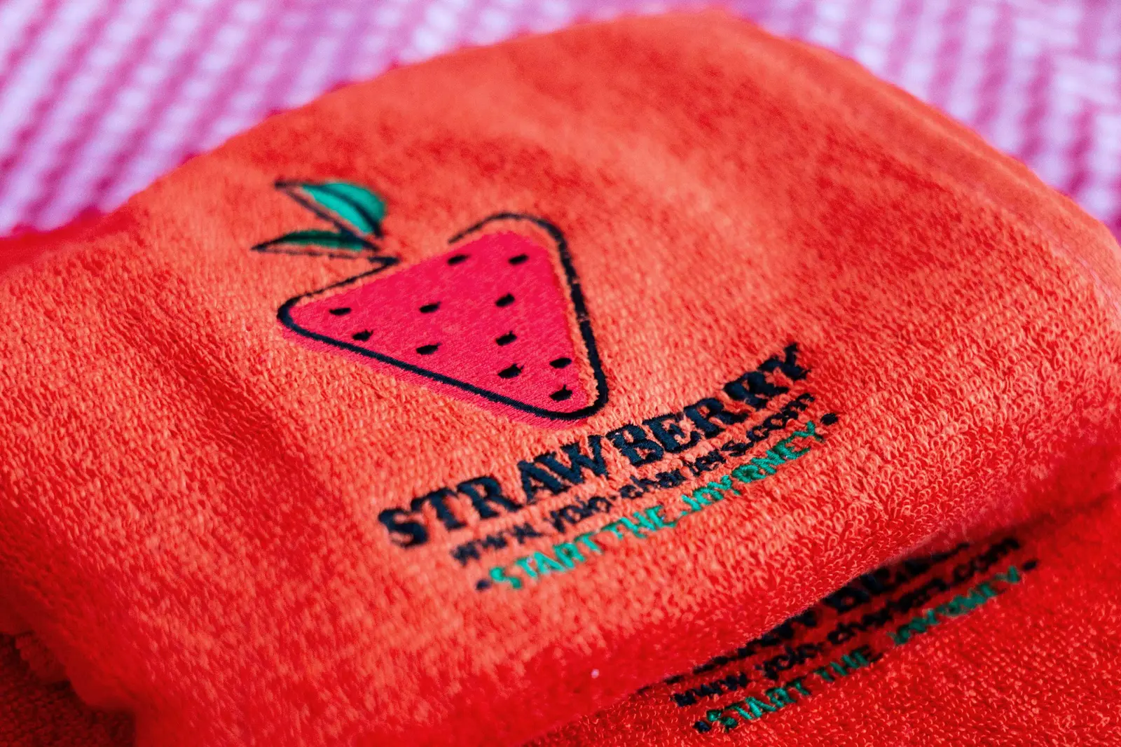 Strawberry, photograph 19