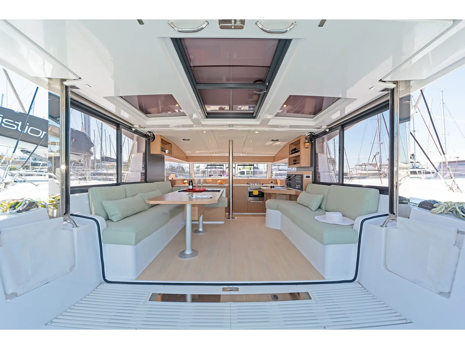 First Flirt, Interior image