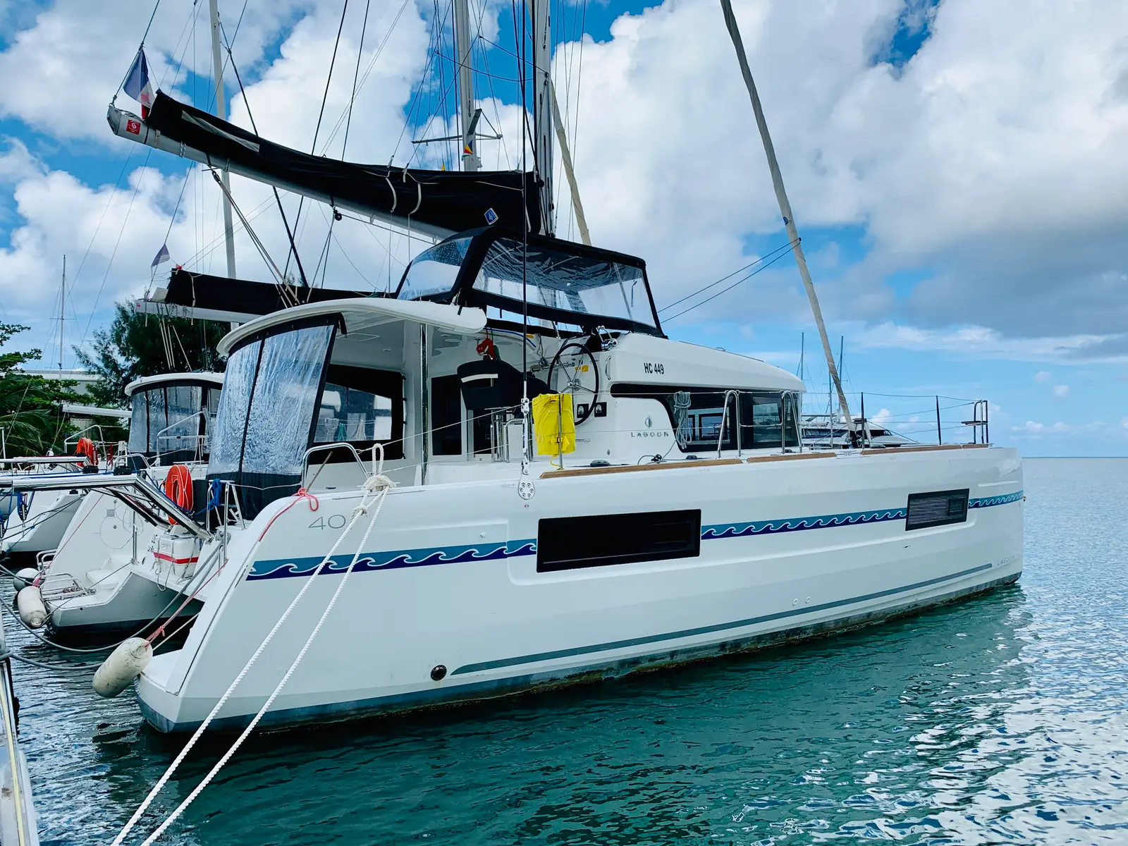 Ubah, Lagoon 40