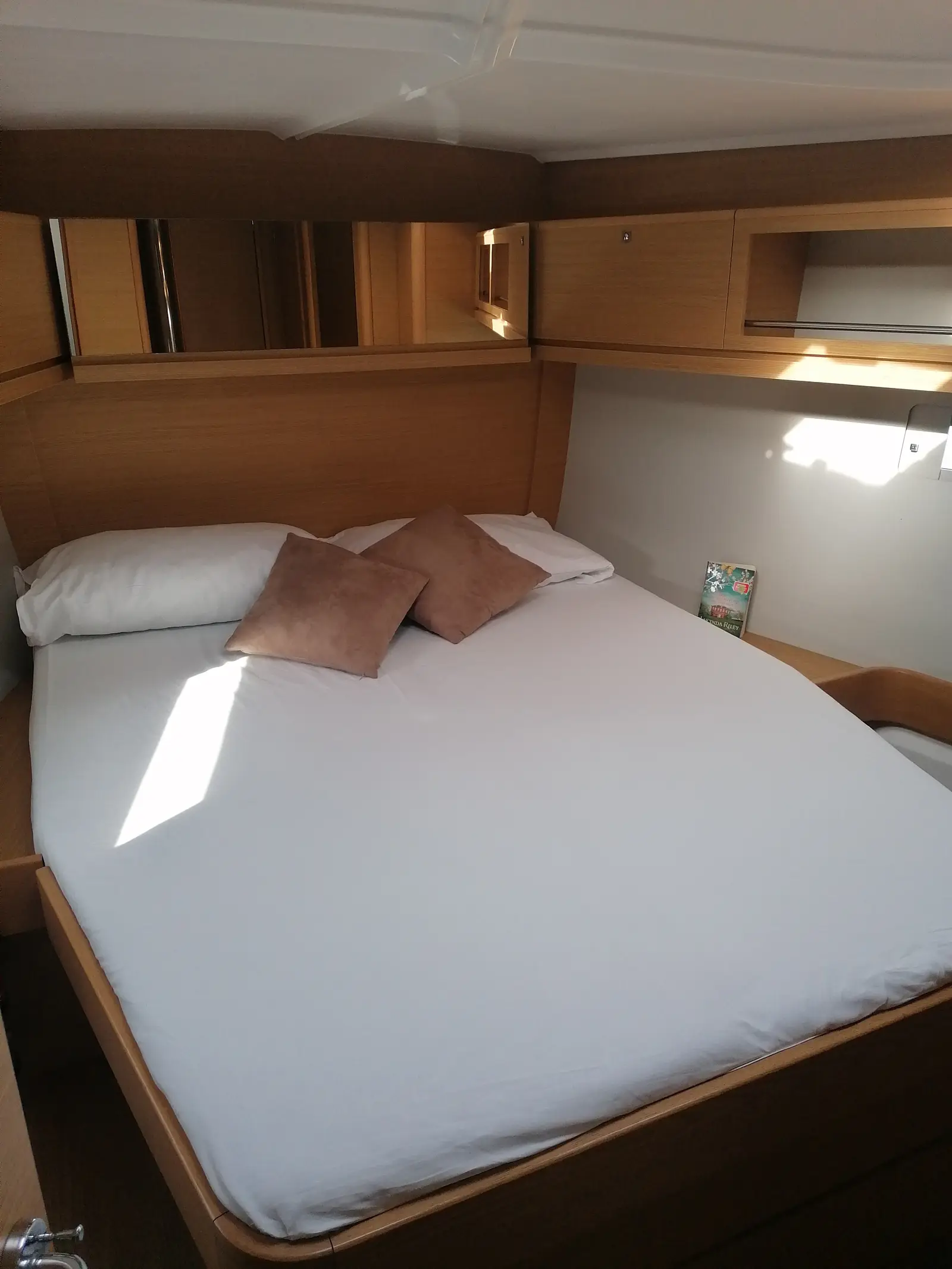 Serendipity, Cabin