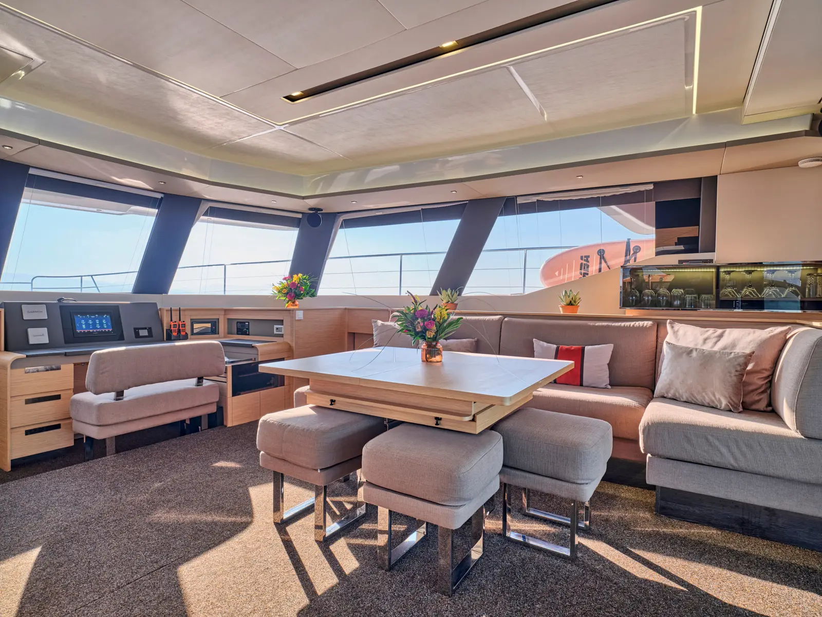 Ariva, Interior image