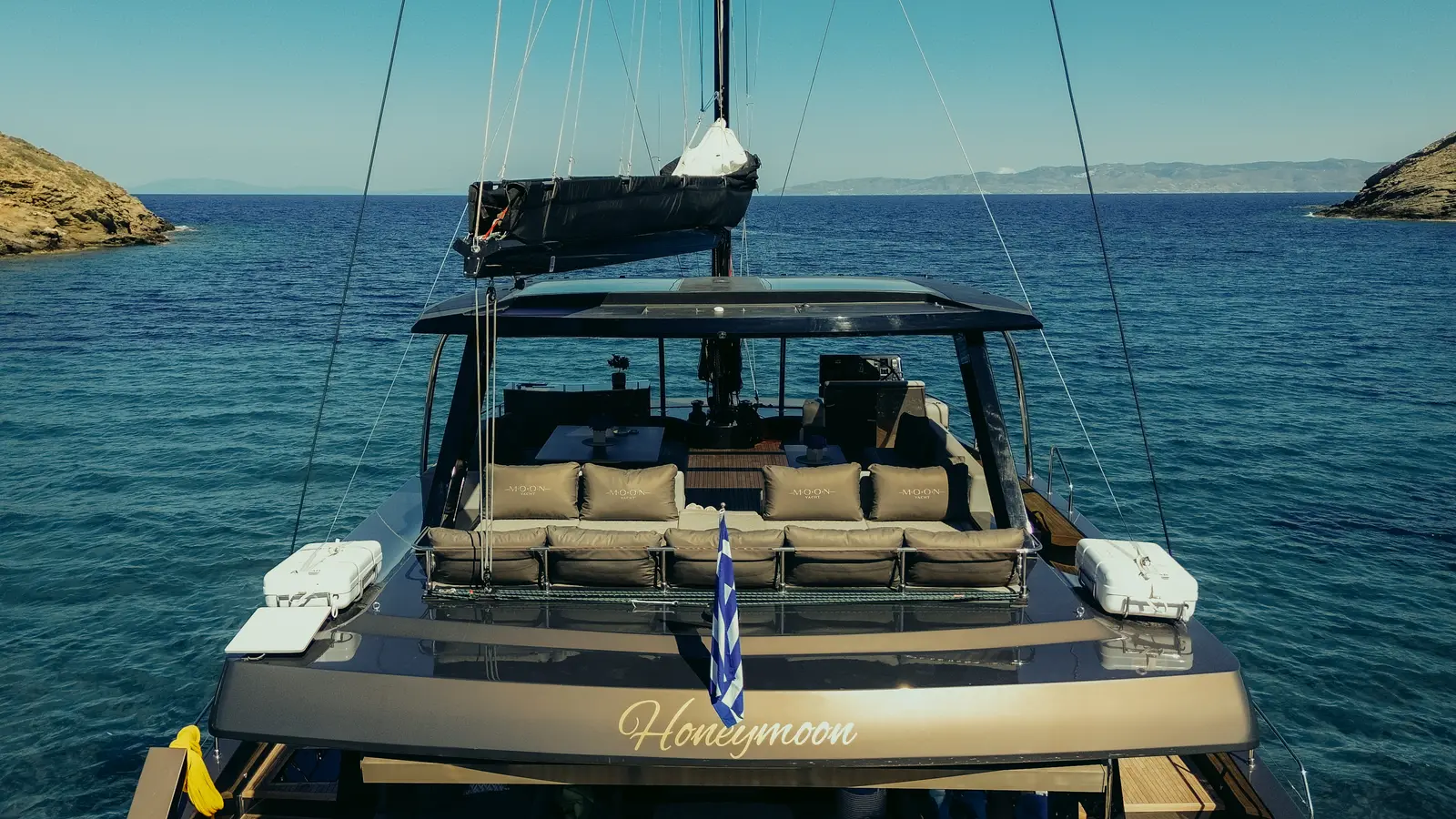 Honeymoon, photograph 22