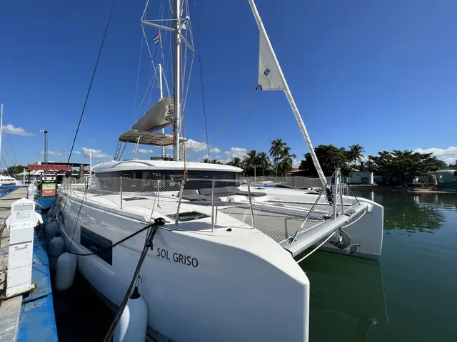 Sol Griso, Lagoon 46