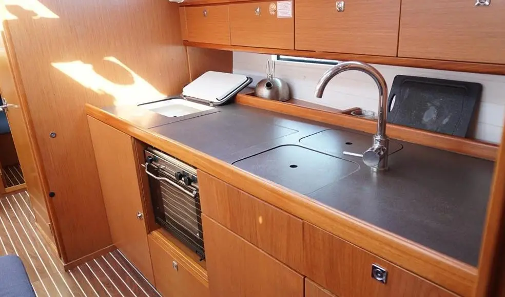 Hermes Bavaria 41 Cruiser, photograph 13