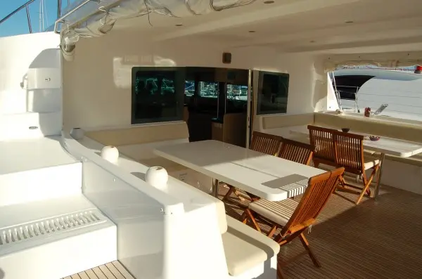 Cabin I06 (RM), Outside Area
