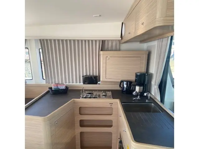 Parceval, Interior image