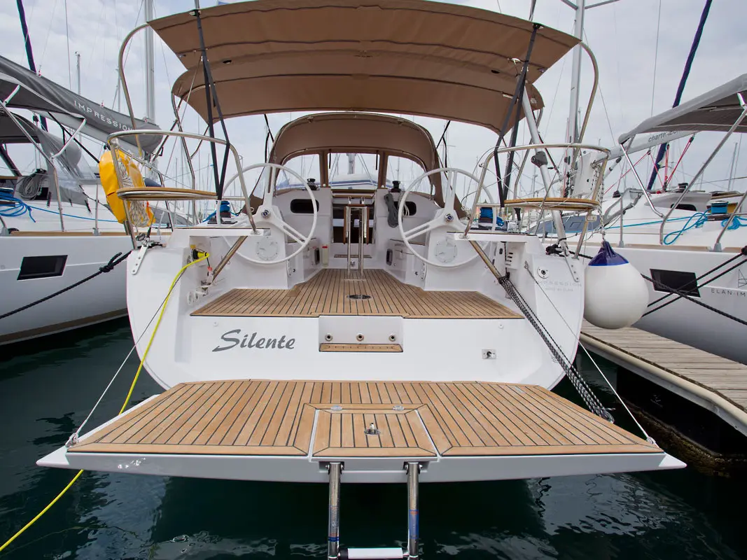 Silente, Main image