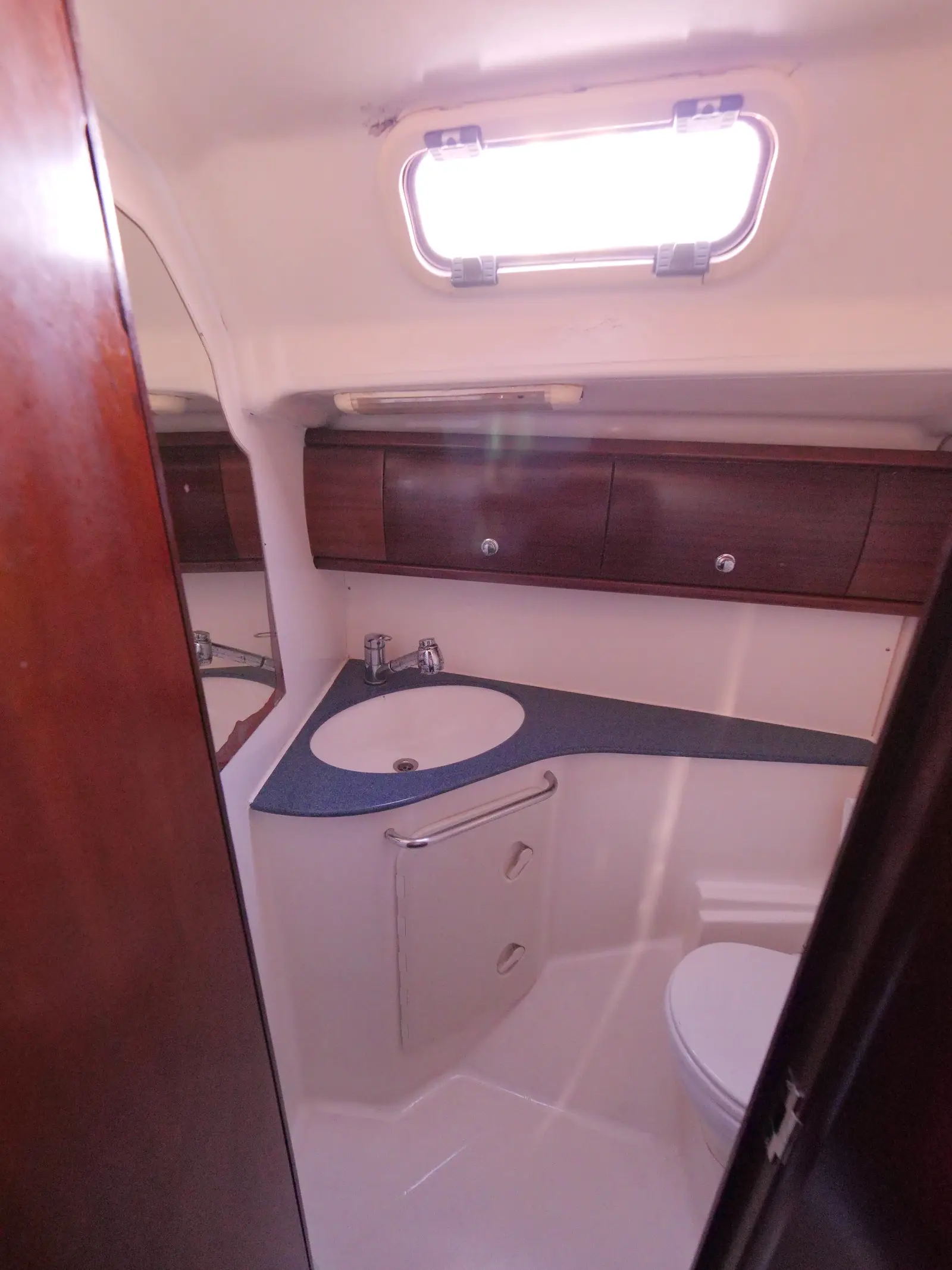 Velero, photograph 30