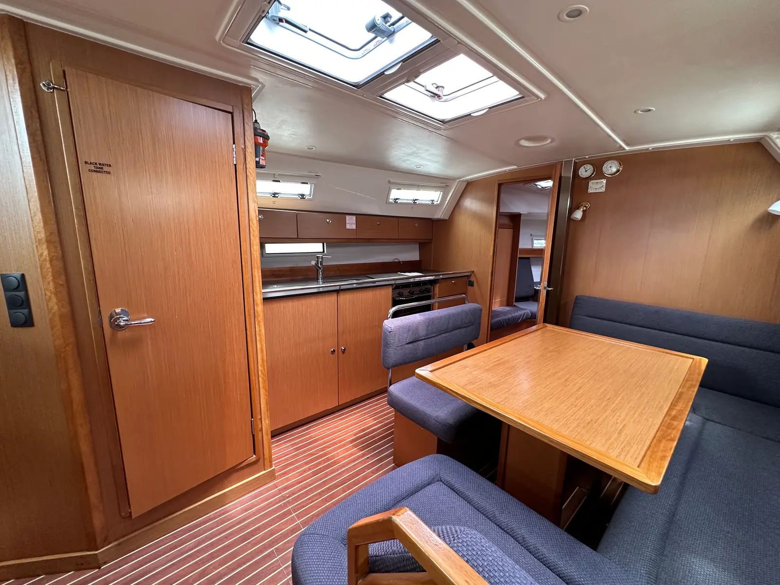 S/Y Sylvia, photograph 6