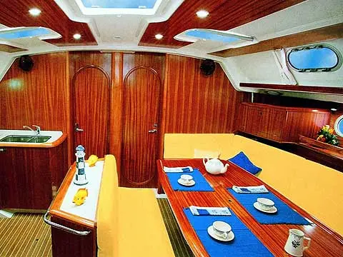 GS51, Interior image
