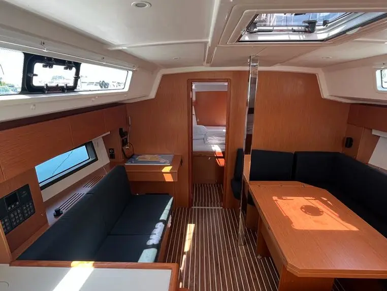 KIRKA, Interior image