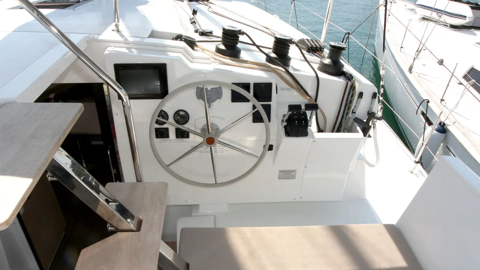 Luna Rossa II, photograph 6