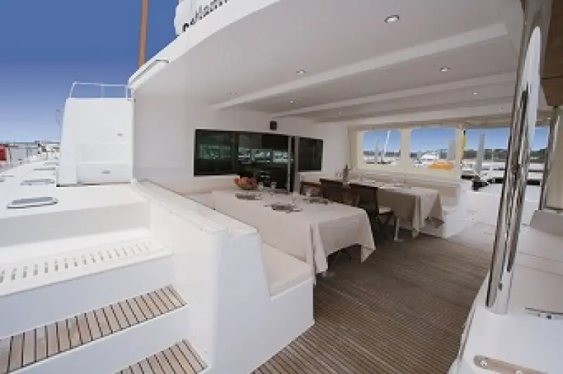 Bacchus, Ship / Deck