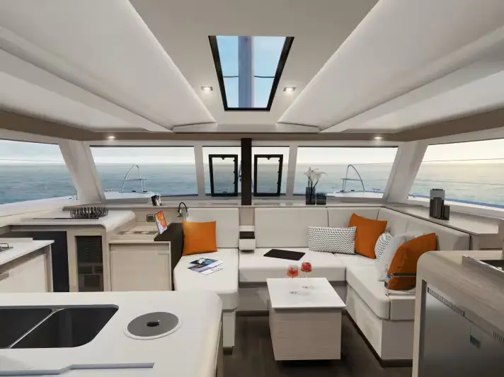 La Dolce Vita, Interior image