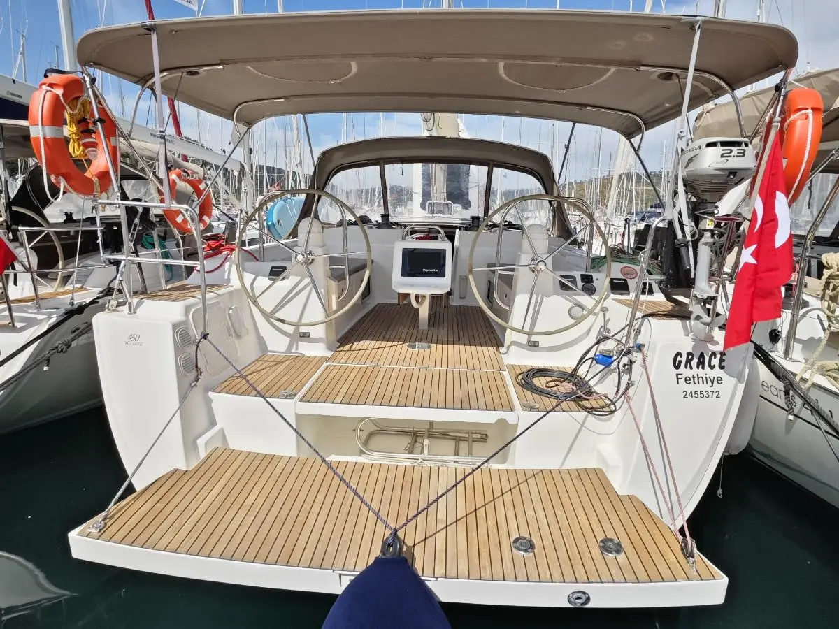 Grace, Dufour 450 Grand Large