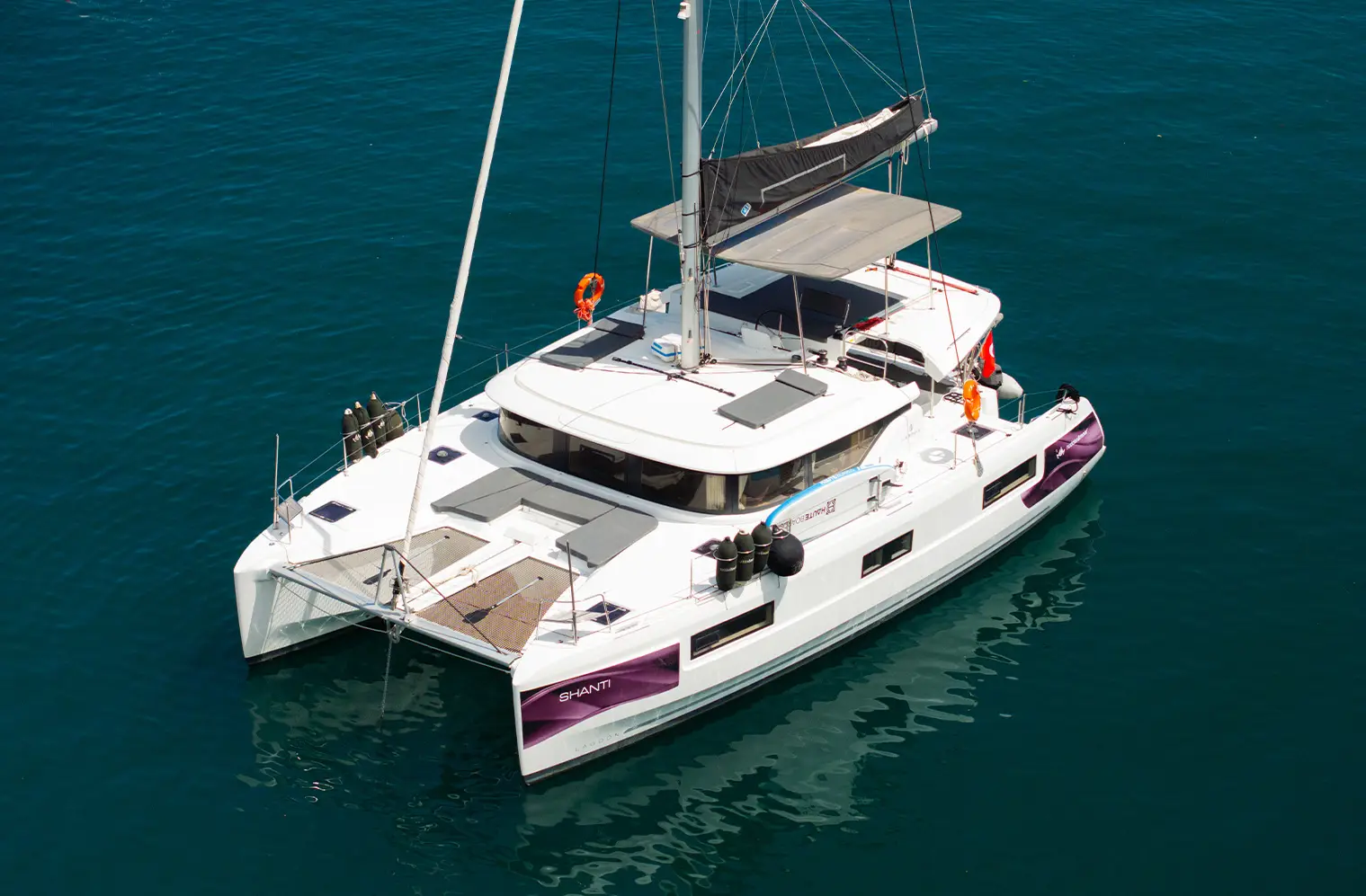 Shanti, Lagoon 46