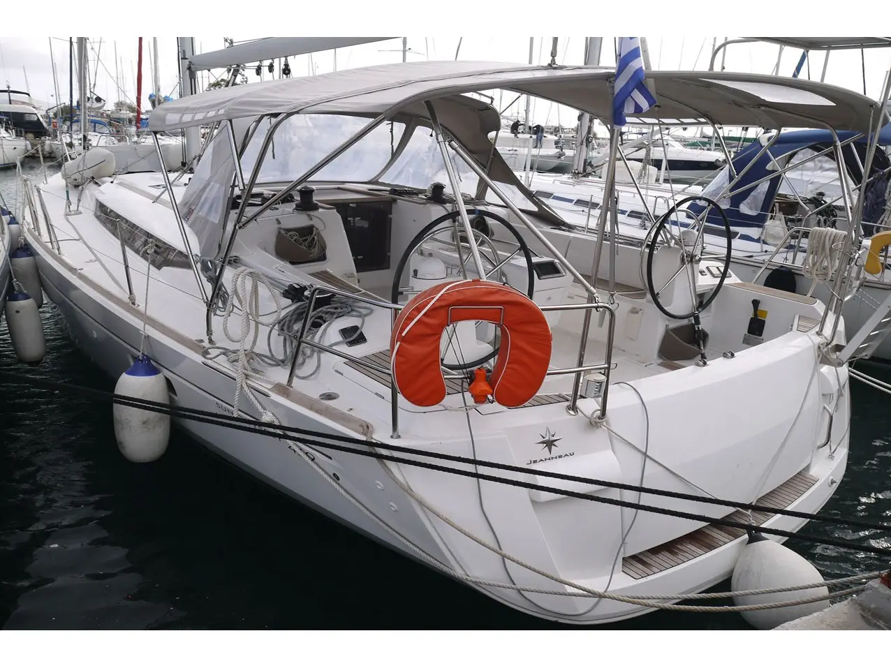KEFI, Main image
