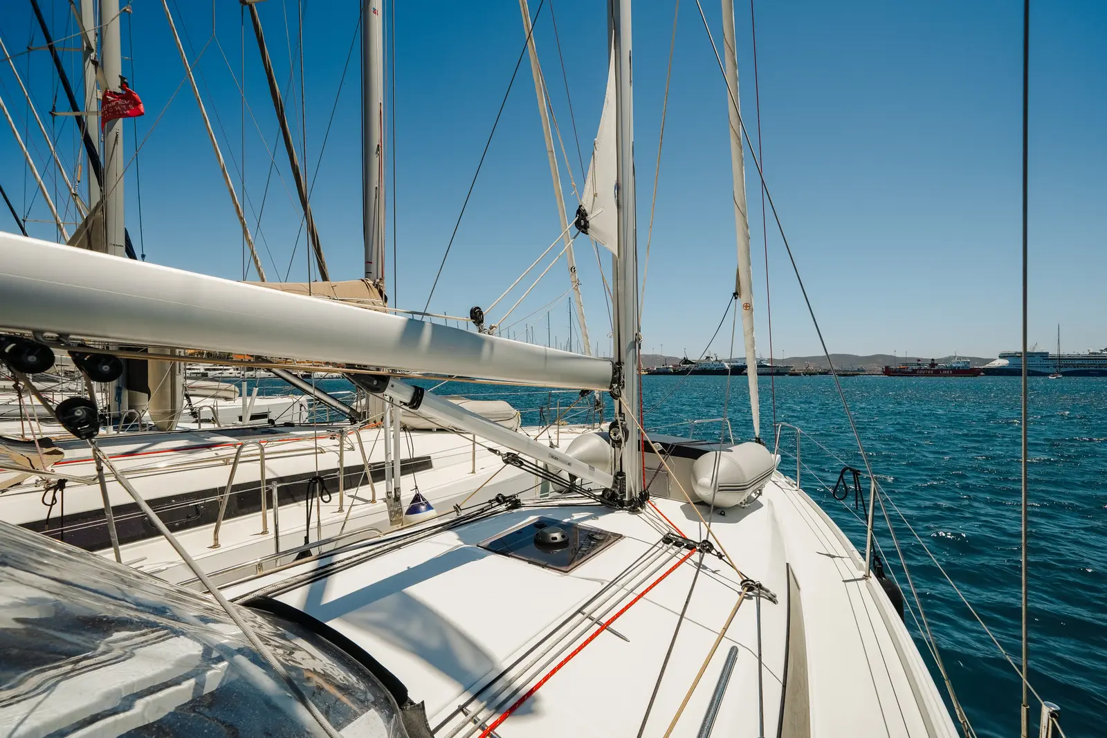 NorthWind 35, photograph 12