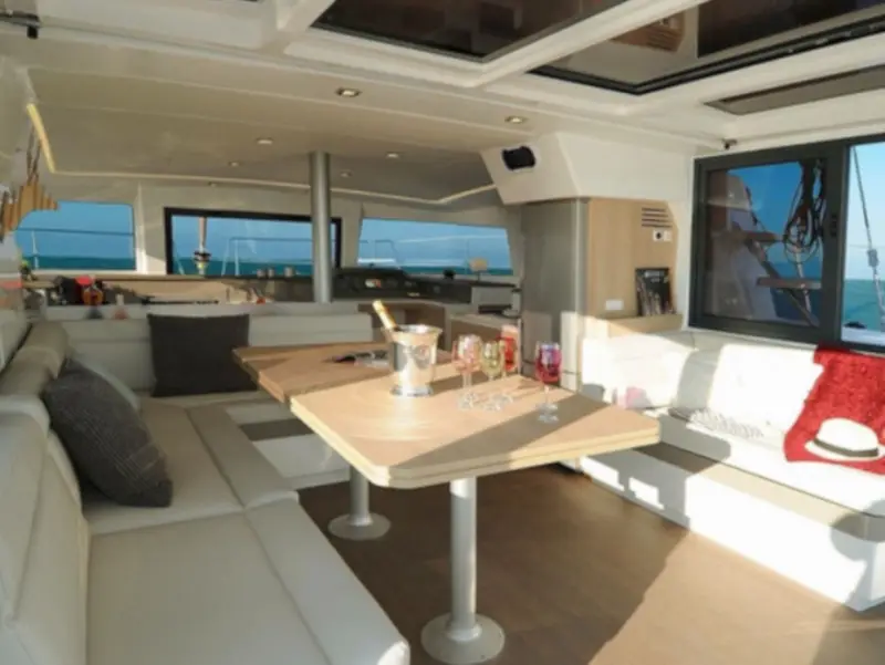 Viewfinder, Interior image