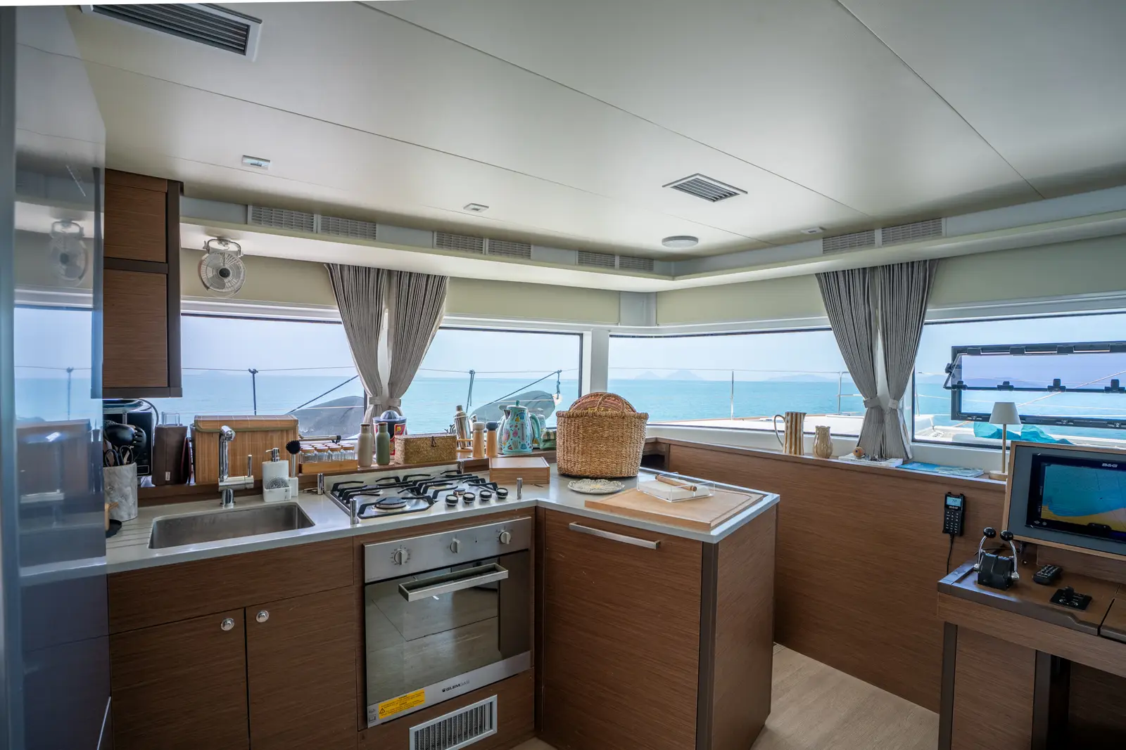 SAILUXE - Fichissimo, Kitchen