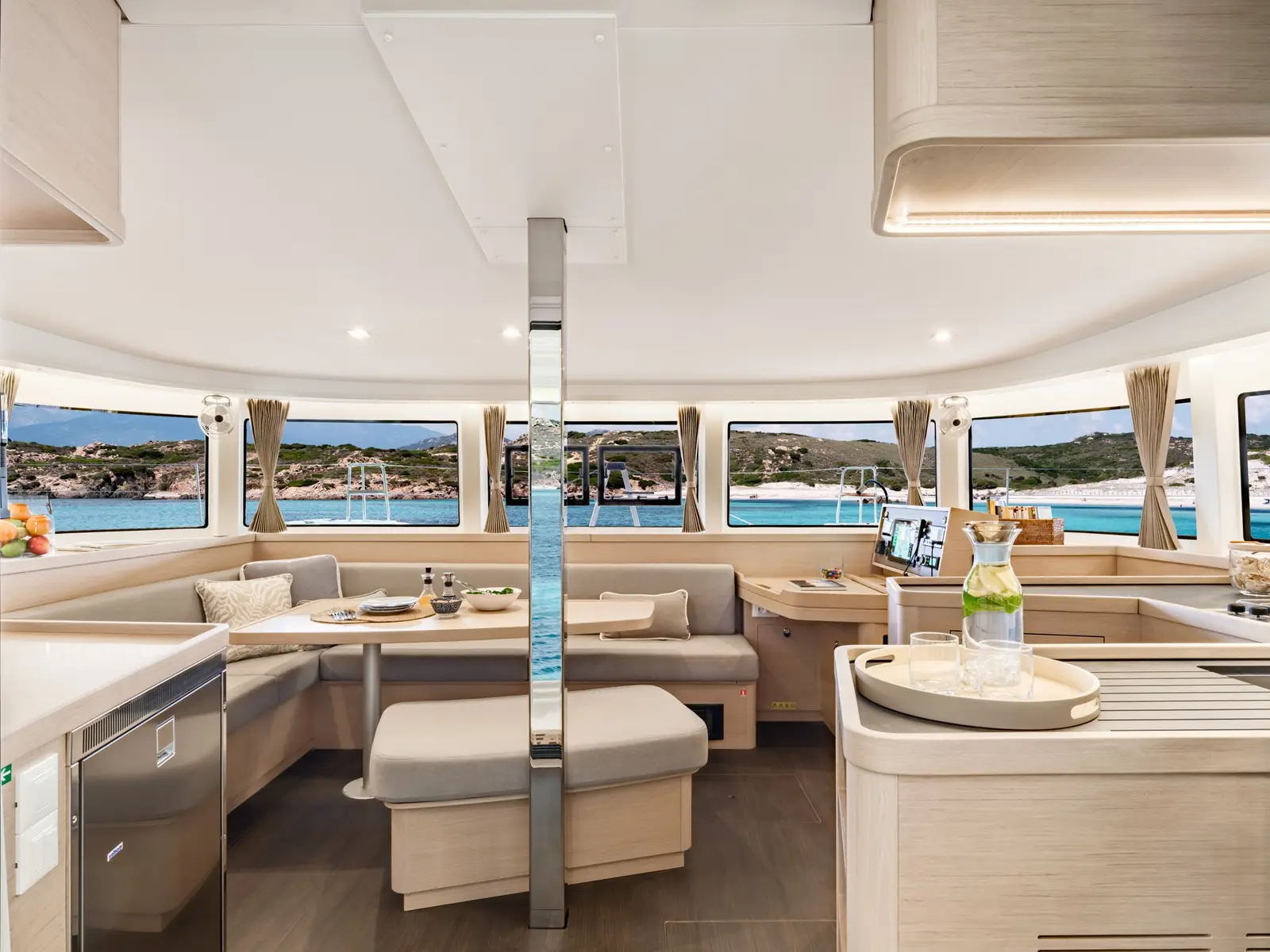 Ulysses, Interior image