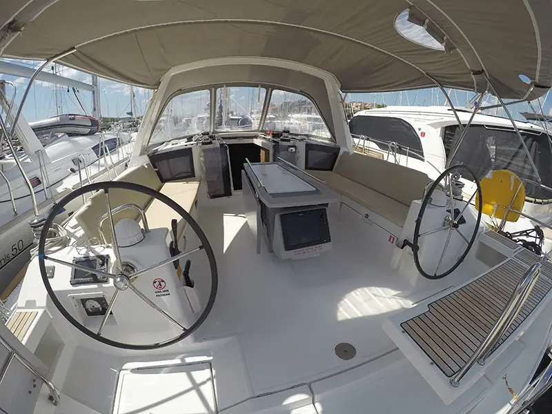 Neška II , Oceanis 45