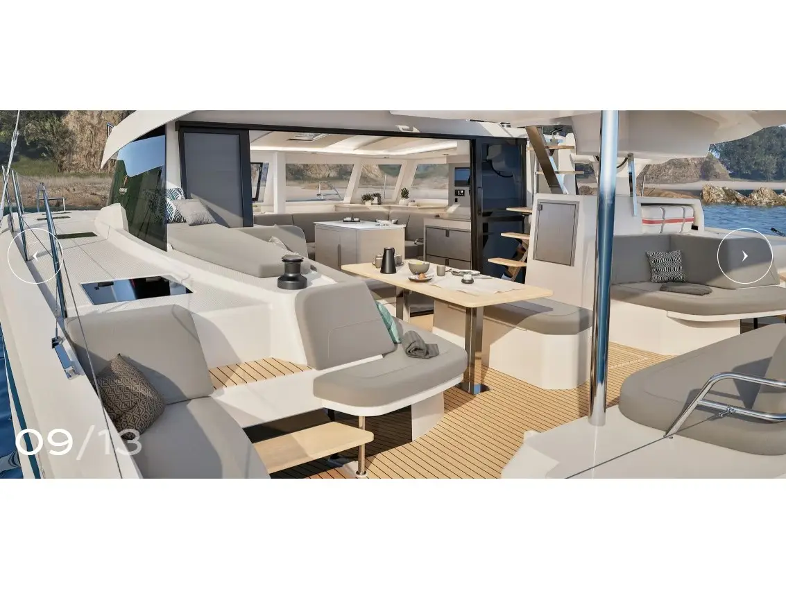 FP 44, Interior image
