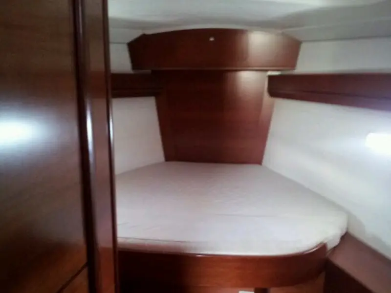 Galatea, Interior image