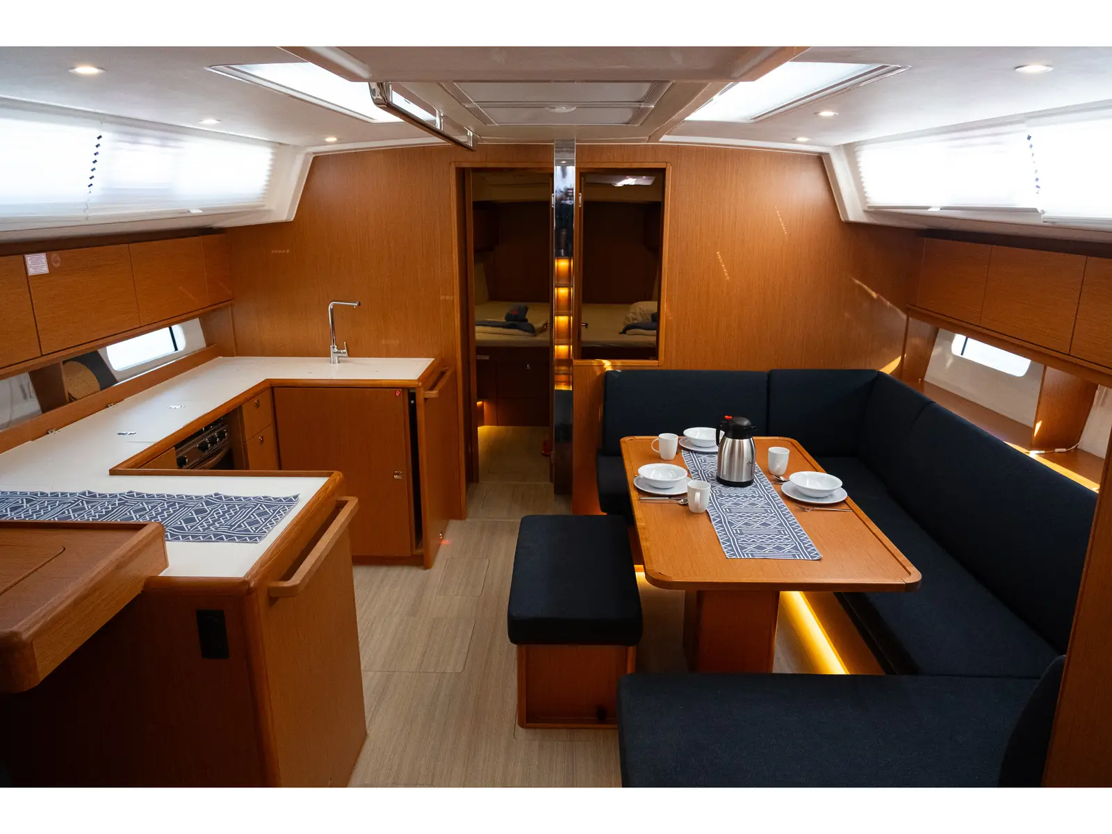 Arke, Interior image