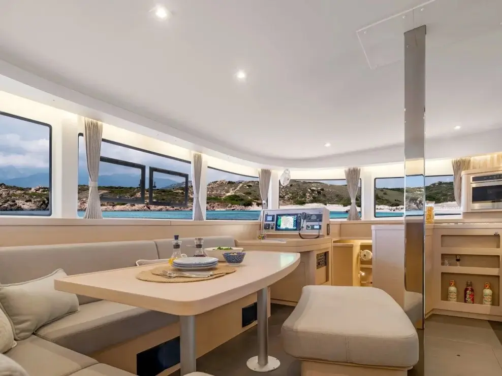 Sea to Sky, Interior image