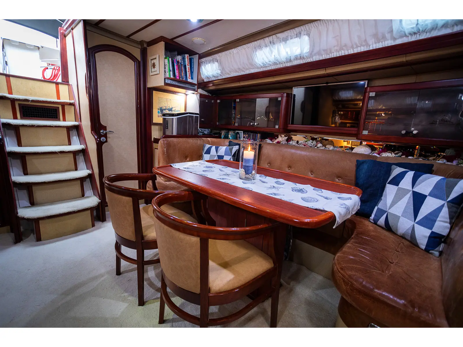Sofia Star 1, Interior image