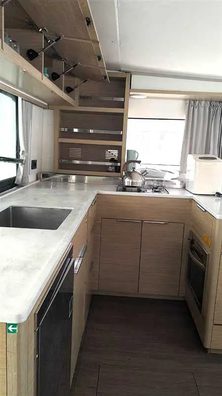 Venus, Kitchen 2