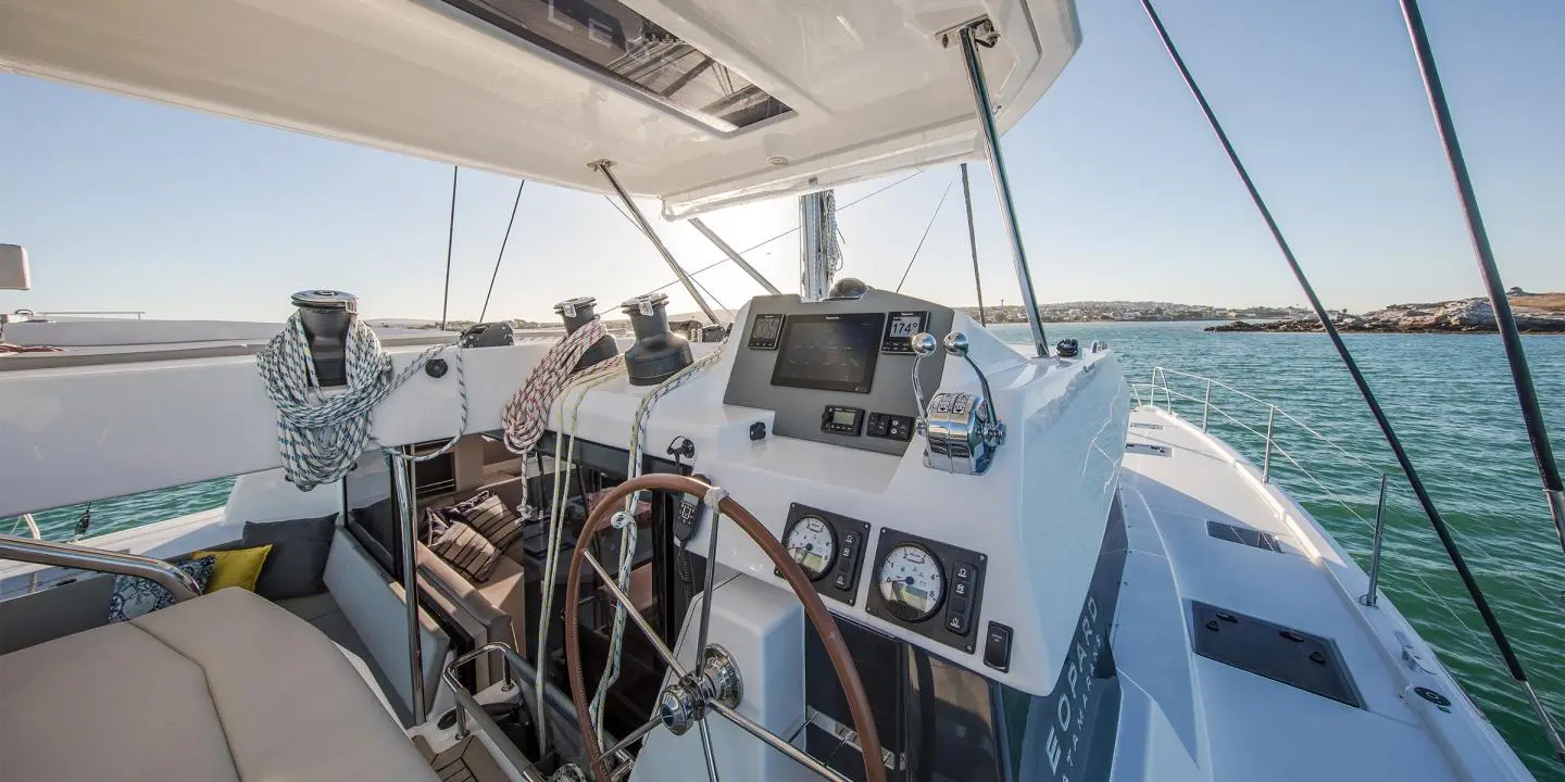 Moorings 5000 Exclusive, photograph 3