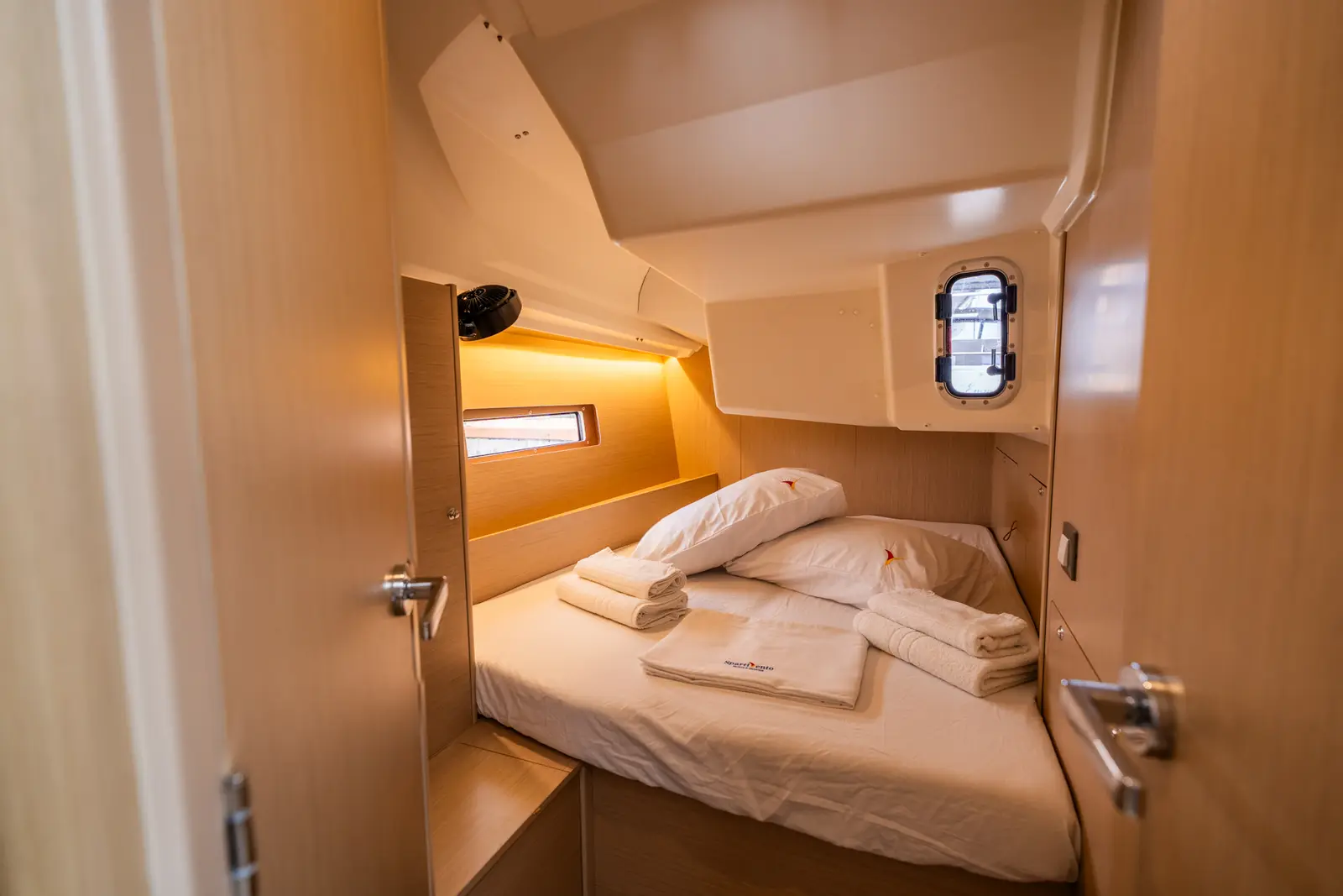 Lyra - Comfort line, Cabin