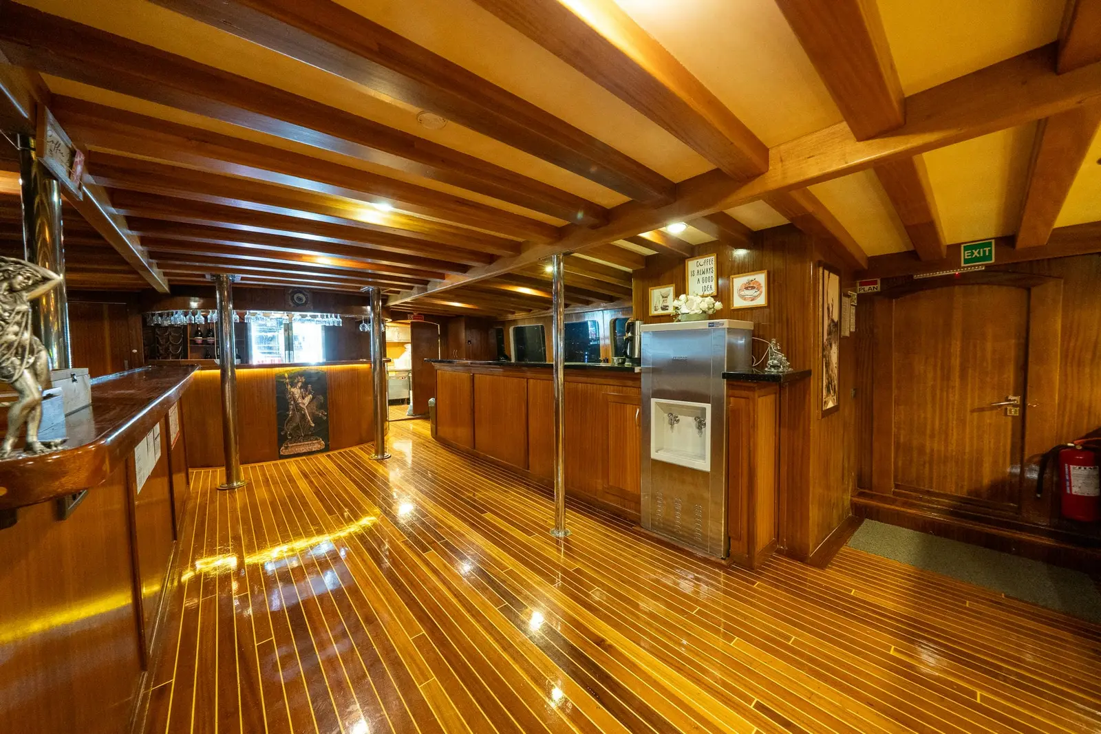 Premium, photograph 170