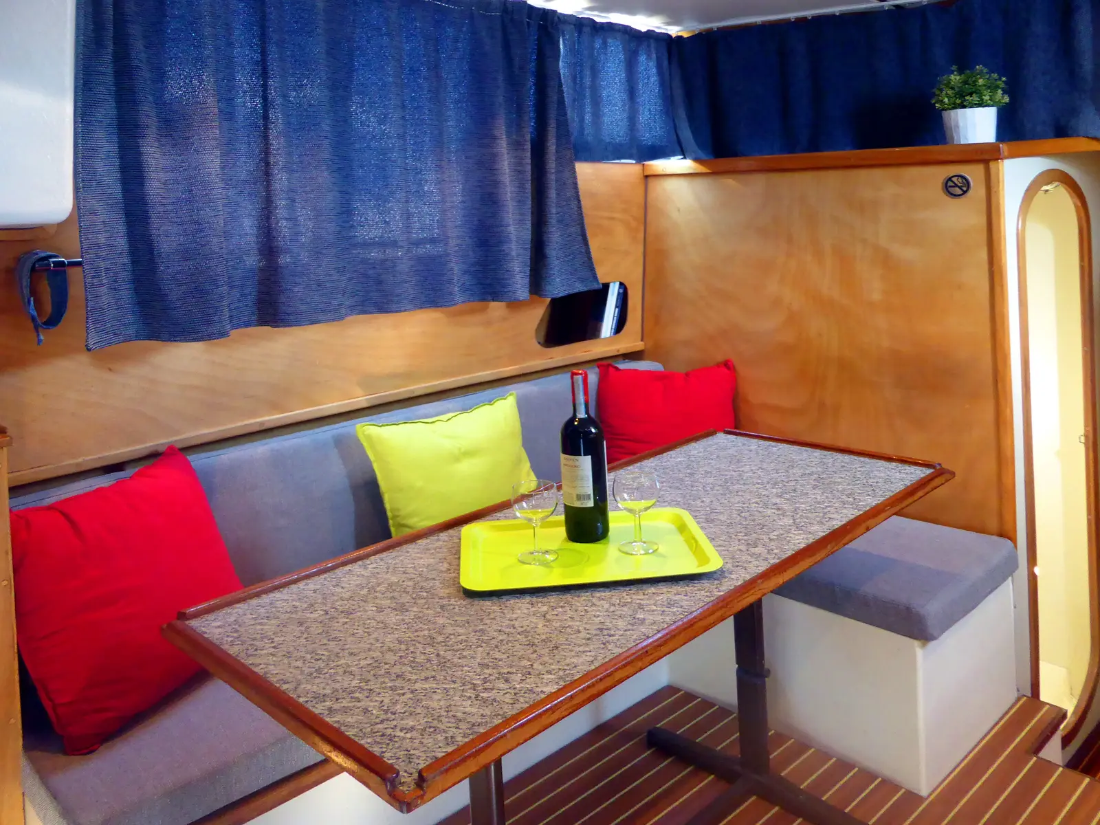 NCF Suite, Interior image