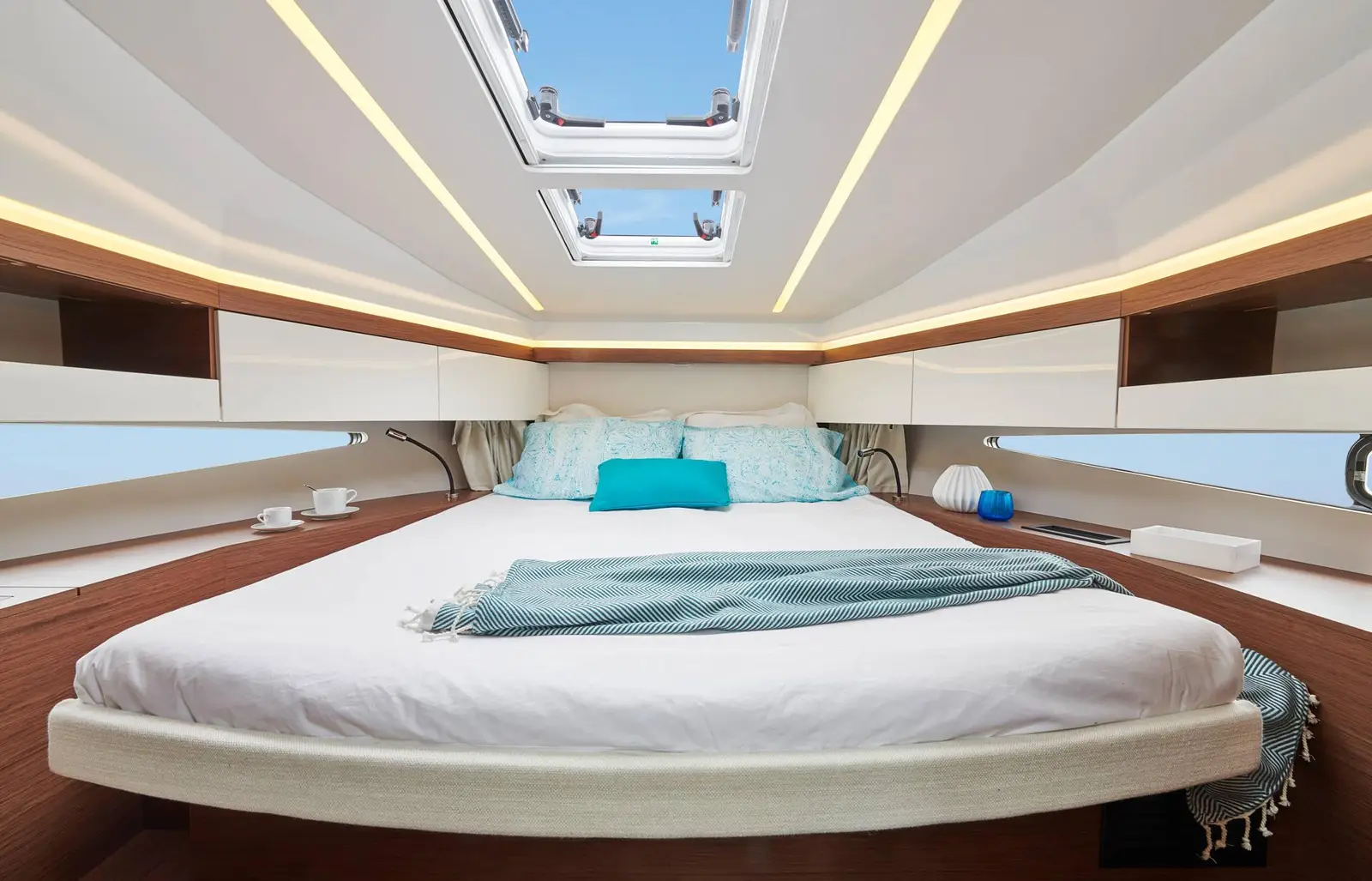 Black Pearl, photograph 4