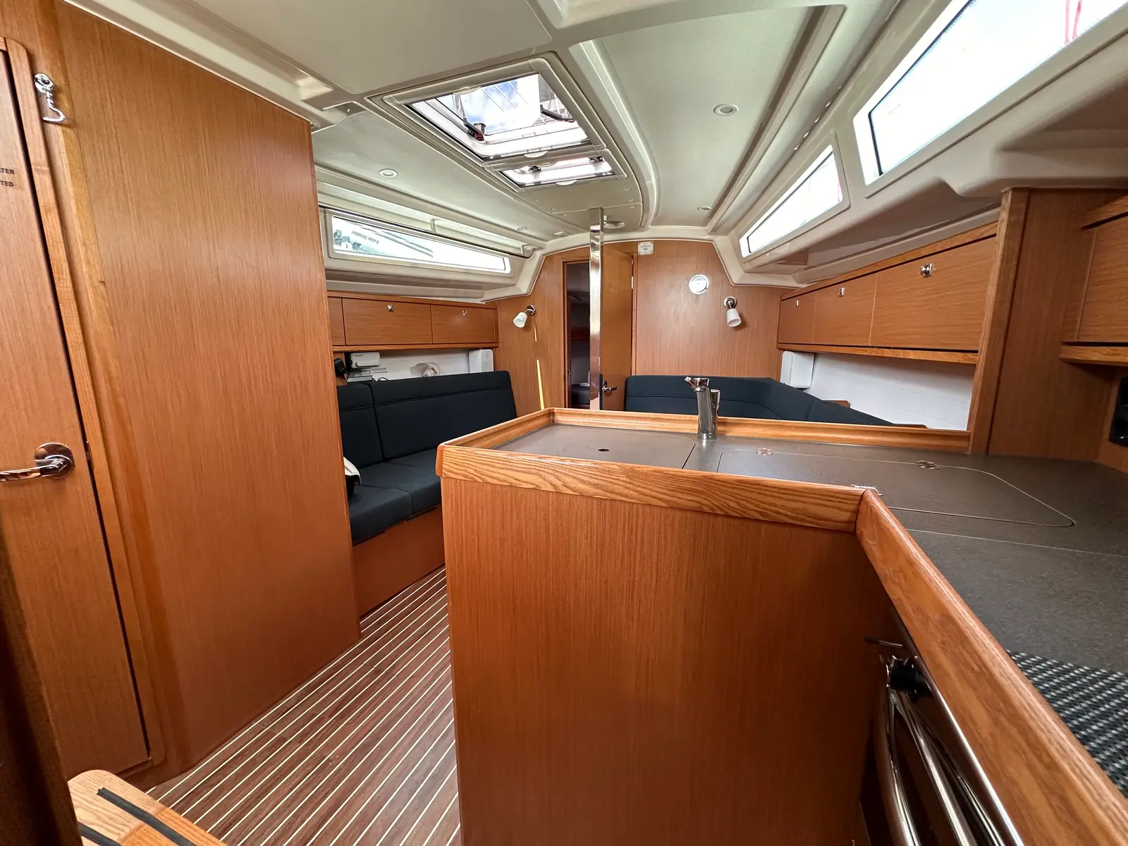 S/Y Celestia, photograph 6