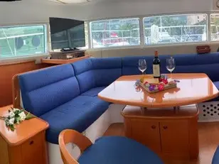 MIGALOO, Interior image