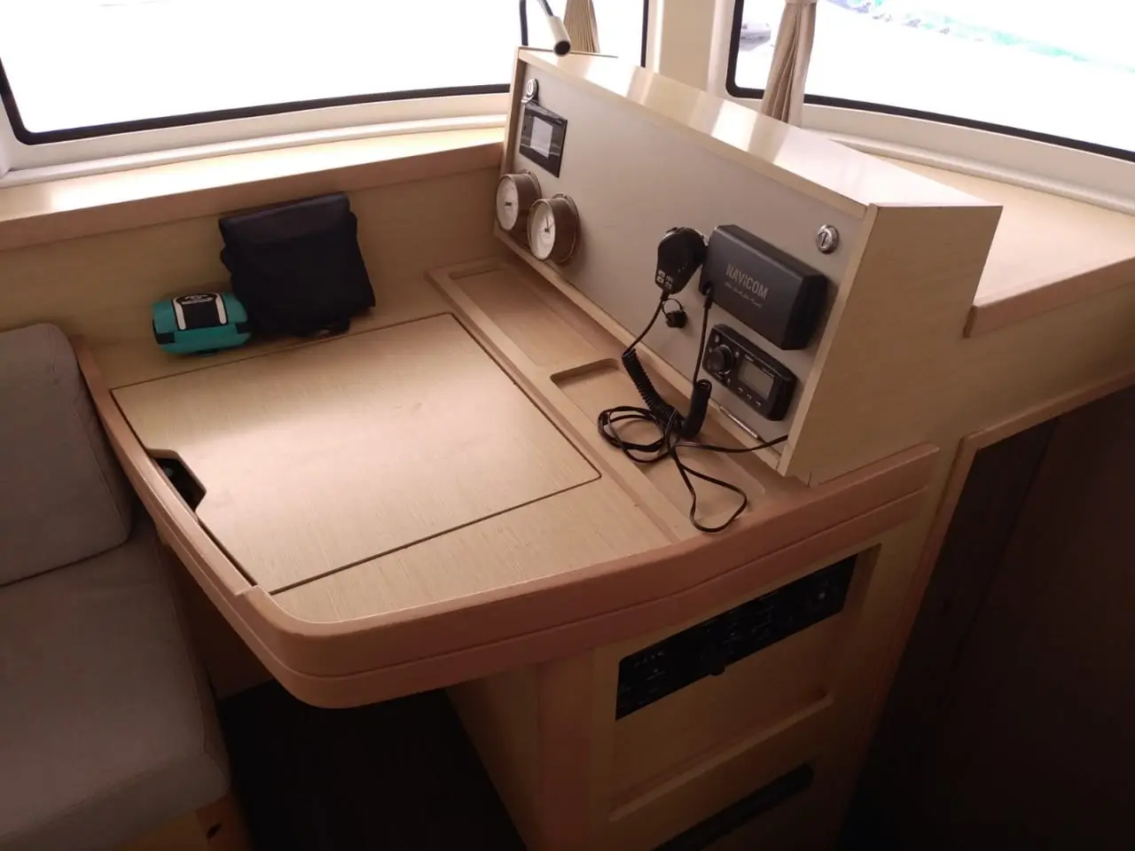 Martine, Navigation Table