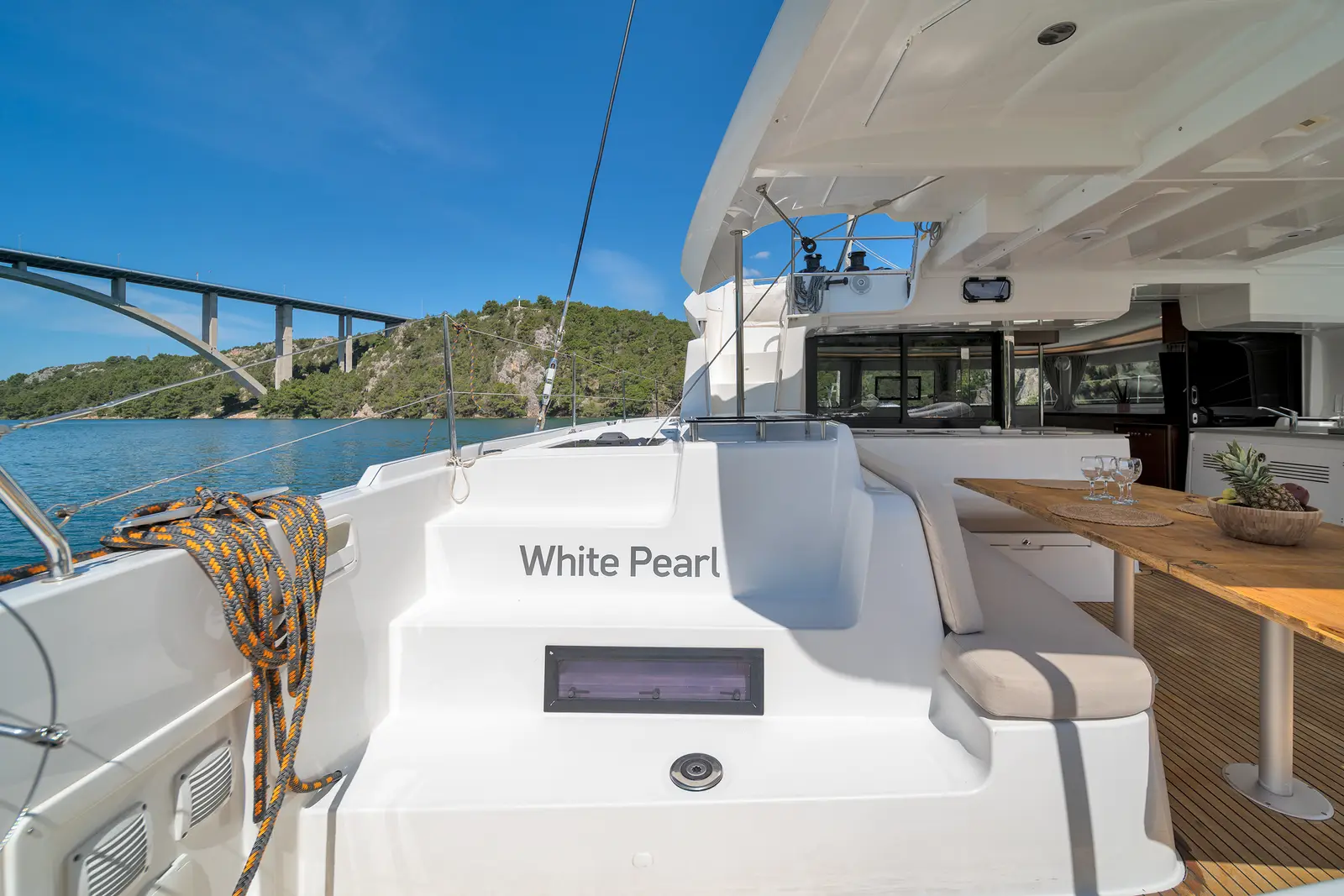 White Pearl, photograph 13